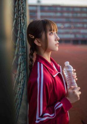可疑的ktv