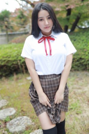 年轻的女闺蜜hd中文字幕电影