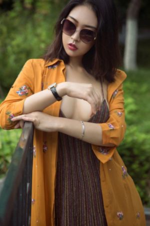 美丽姑娘观看中文版
