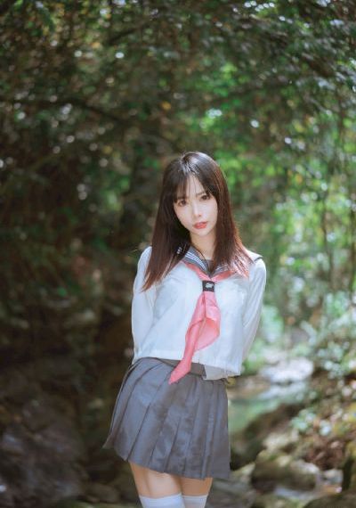 坐公交忘穿内裤被挺进老外