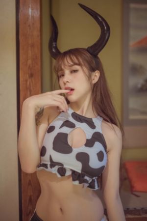 手指挑弄花蒂gl