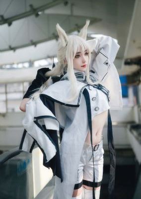 年轻的妈妈播放